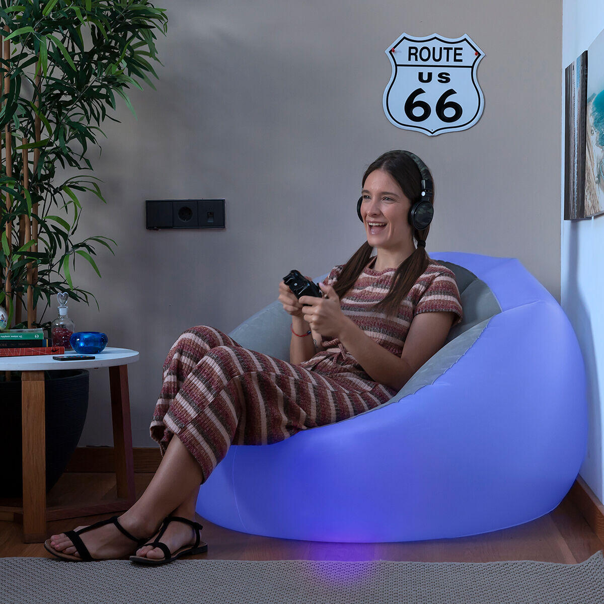 Sillón LED Hinchable LuxGlow™ — Diseño, Comodidad y Luz